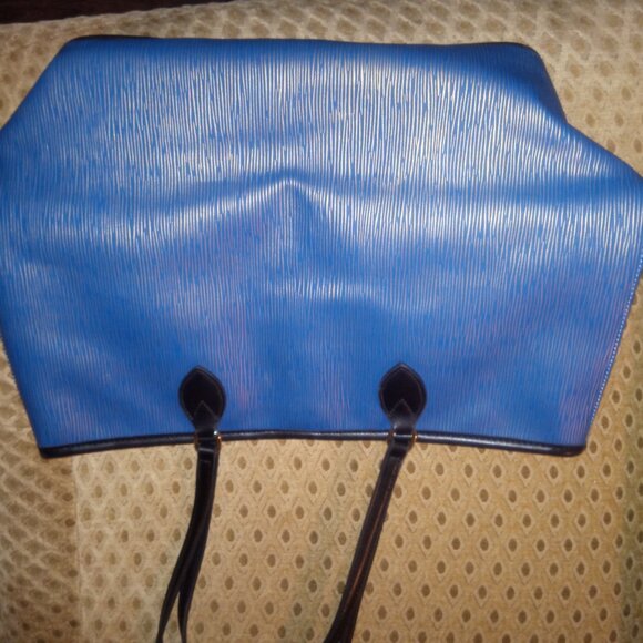 WOMAN PURSE - Picture 2 of 4